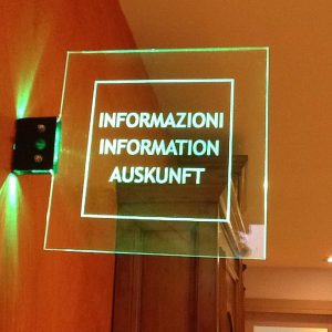 segnaletica di sicurezza - plexiglass informazioni - Centro Sill